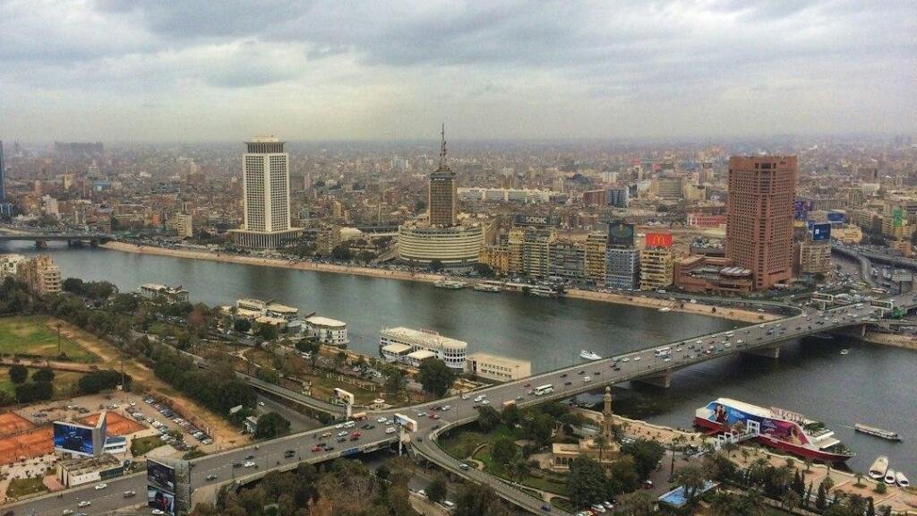 Cairo cityscape representing Egypt’s parliamentary delay of the Criminal Procedure Law to October 2027