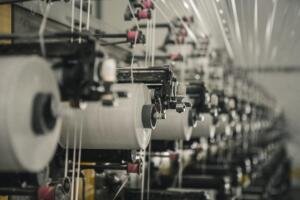 Generic textile weaving machines illustrating Surat textile workers leaving before Diwali 2026